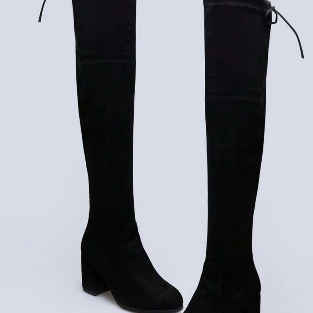 Elegant Black Over-the-Knee Boots